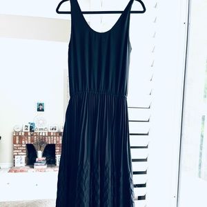 Perfect Maxi pleated dress